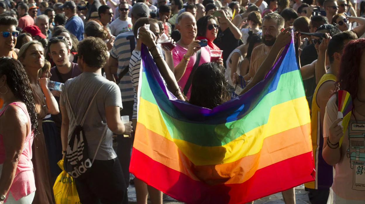 El Gobierno de May prohibirá las «terapias de conversión» para dejar de ser gay