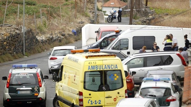 La mujer de La Orotava fue estrangulada y las niñas asfixiadas, según la autopsia