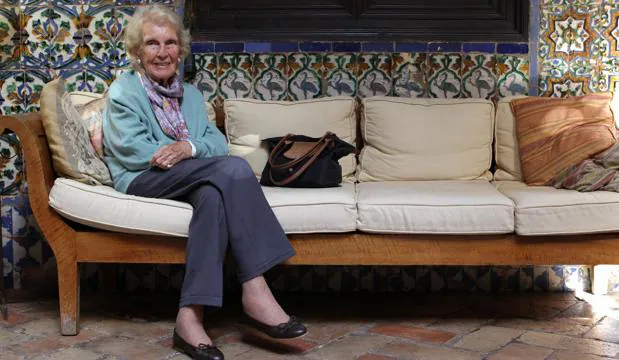 María Asunción Milá tiene 99 años y vive en Sevilla