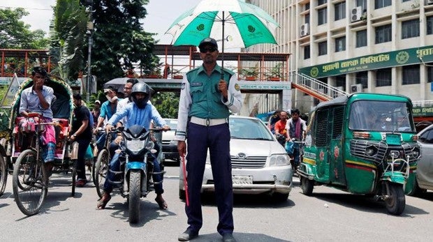 Bangladesh estudia castigar con la pena de muerte a los conductores implicados en homicidios