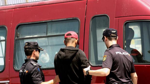 Un hombre es detenido por violar a una mujer con la que coincidía en un comedor social