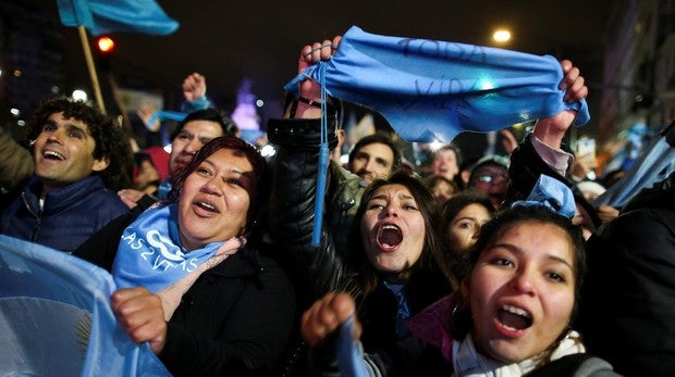 Muere la segunda mujer en tres días al someterse a un aborto clandestino en Argentina