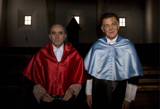 El rector de la Universidad de Salamanca, José Ramón Alonso, presideel acto de investidura de Francisco José Ayala y Luis Enrique de laVilla Gil como doctores honoris causa.