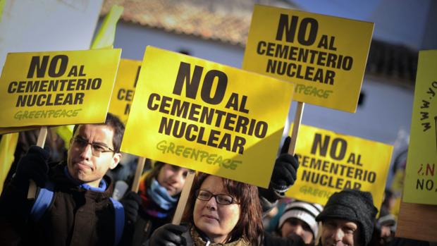 El Gobierno denuncia «opacidad» en la gestión de la construcción del almacén nuclear