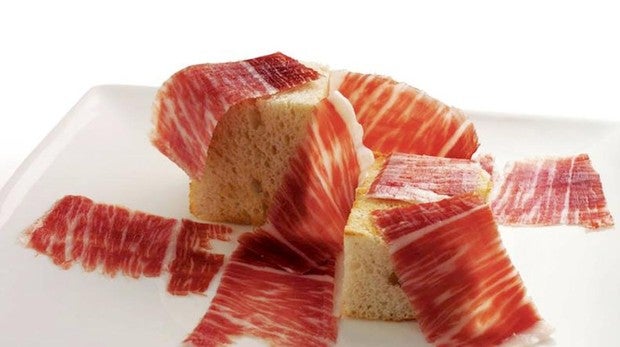 Acusada de comerse 120 kilos de jamón en la tienda en la que trabajaba