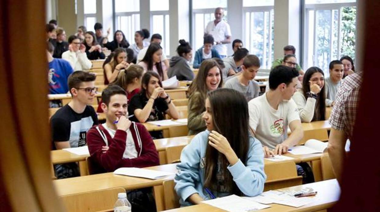 El Congreso acuerda que la Filosofía sea obligatoria en la ESO y Bachillerato