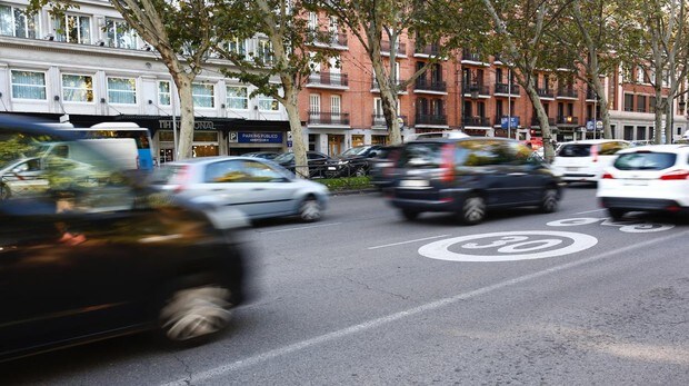 Tráfico estudia implantar el límite de 30 km/h en ciudades de toda España