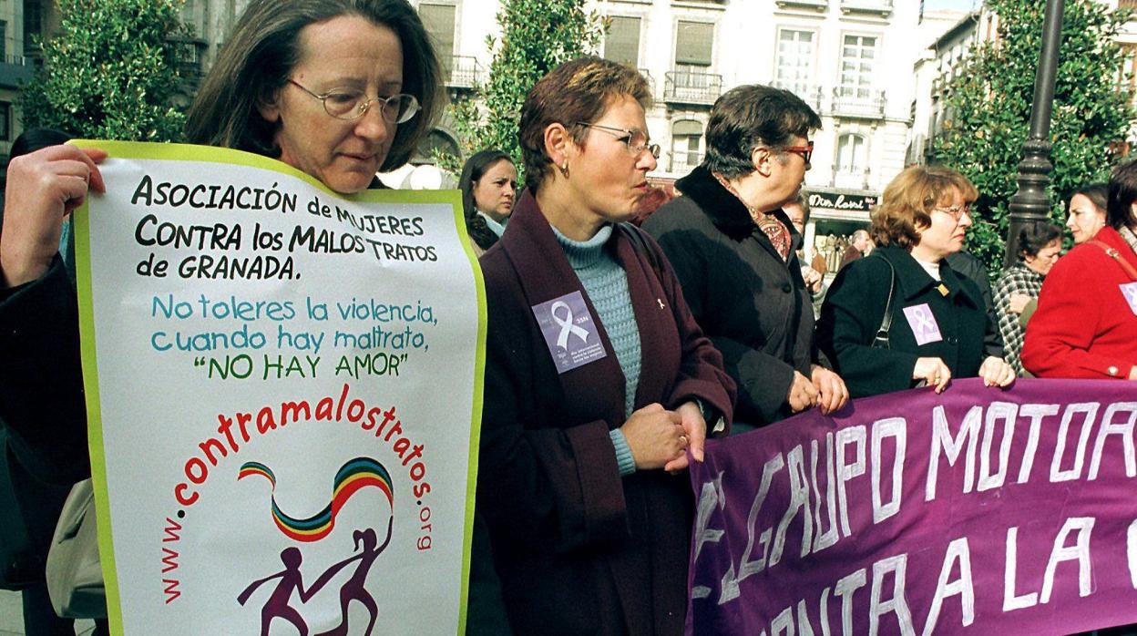 Los hijos de madres víctimas de violencia de género que no hayan cotizado tendrán una pensión