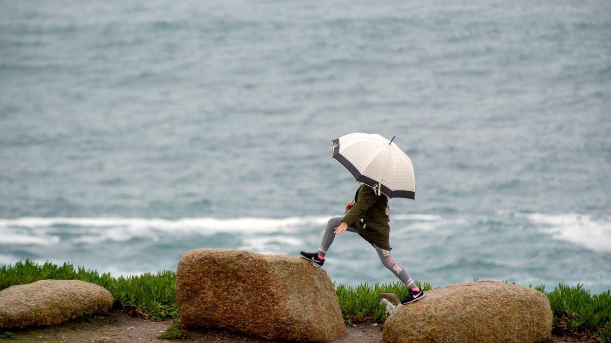 Un frente atlántico trae lluvias generalizadas a España en la primera semana de noviembre