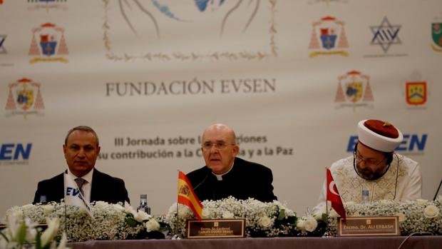 El arzobispo de Madrid denuncia la «persecución brutal» a los cristianos en países donde son minoría