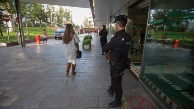 Brutal agresión a dos pediatras y una enfermera en Granada tras la muerte de un recién nacido