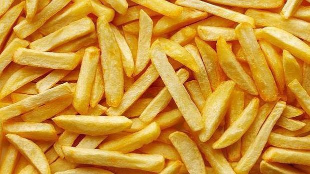 Sanidad alerta de un componente cancerígeno en el pan y las patatas fritas cocinados a altas temperaturas