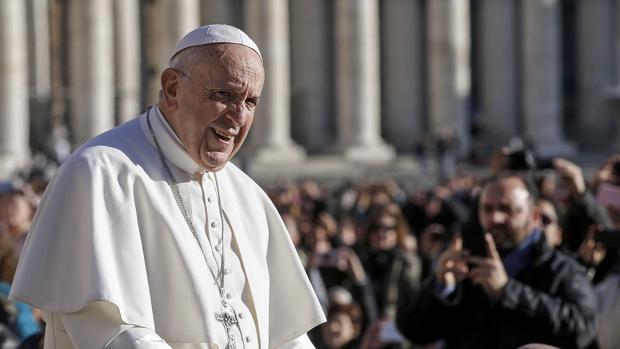 Papa Francisco: «El Decálogo no serviría para nada si no llega al corazón del hombre»