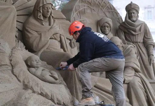 El espectacular Nacimiento de 740 toneladas de arena que le han regalado al Papa Francisco