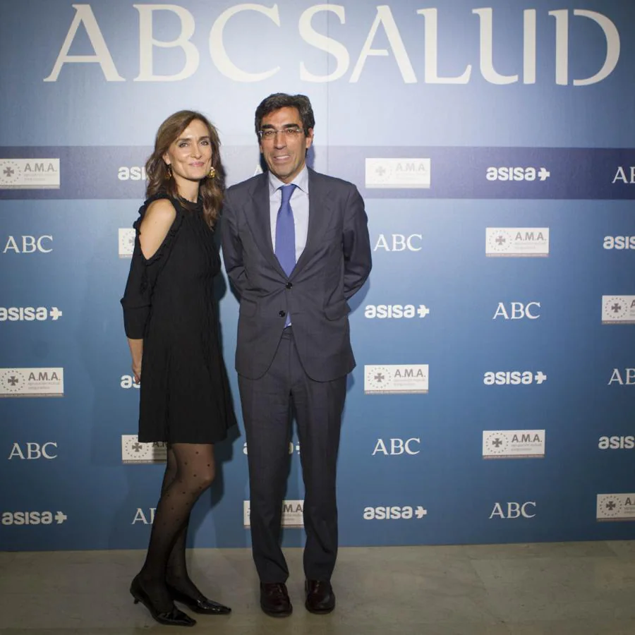 Nuria Ramírez de Castro (ABC Salud) con el cardiólogo Julián Pérez Villacastín. 