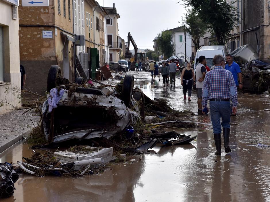 La tromba de agua provocó graves daños en las calles de Sant Llorenç