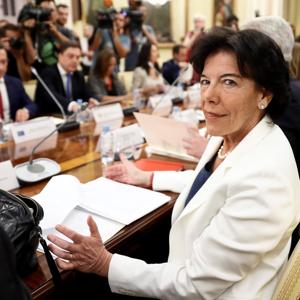 La ministra de Educación, Isabel Celáa