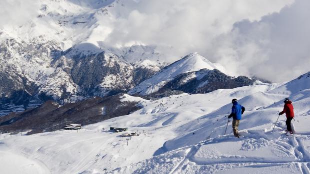 El Pirineo se derrite en una primavera adelantada