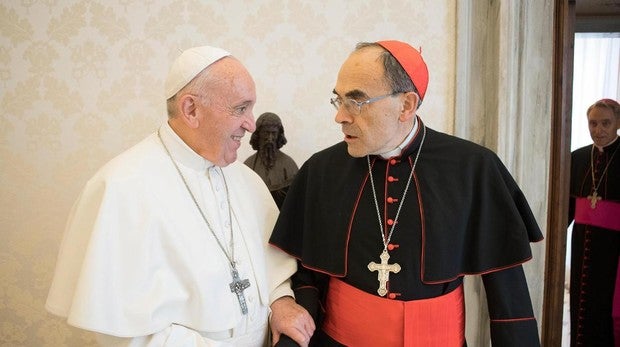 El Papa rechaza la dimisión del cardenal Barbarin, condenado por encubrir a un sacerdote pederasta