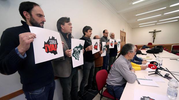 Seis plataformas de la España despoblada se convierten en la voz de la calle y azote de los políticos
