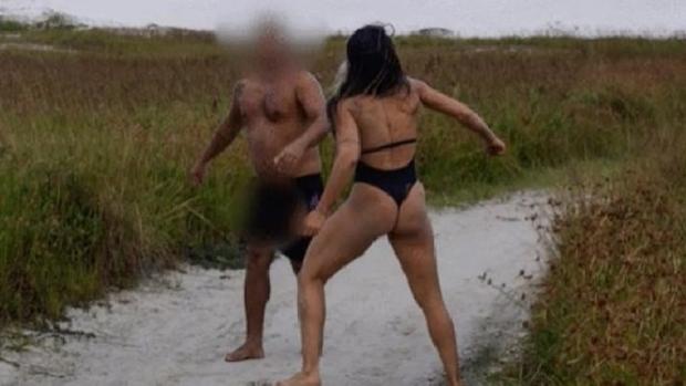 Una luchadora de MMA le da una paliza a un acosador que se masturbaba frente a ella