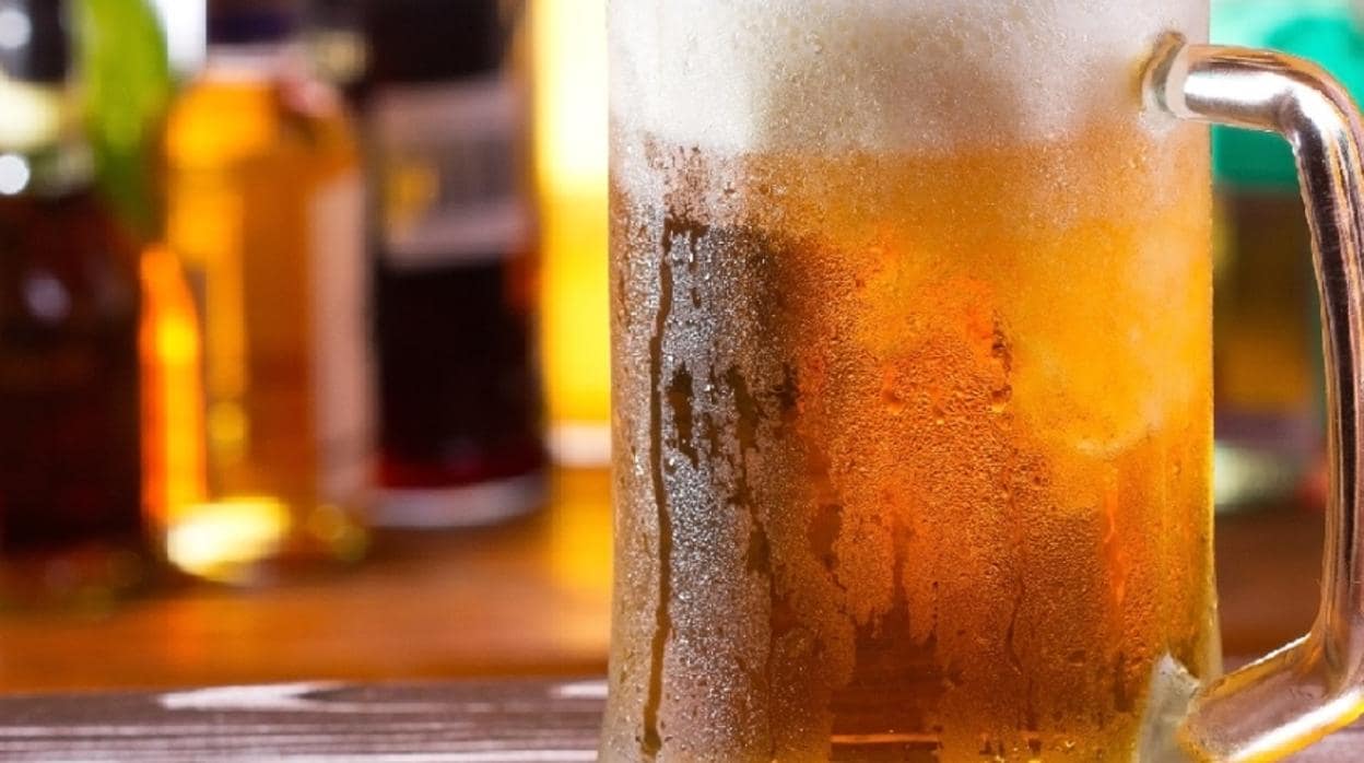 Proponen dejar de vender cerveza fría en Ciudad de México para desalentar el consumo de alcohol
