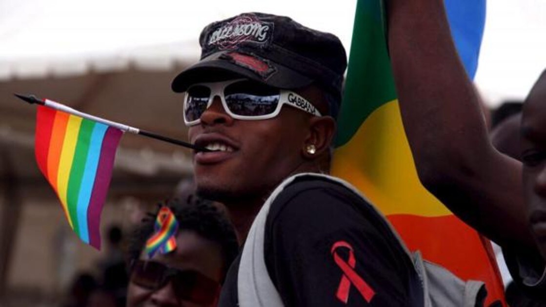 Marcha en Nairobi en el día de la lucha mundial contra el sida