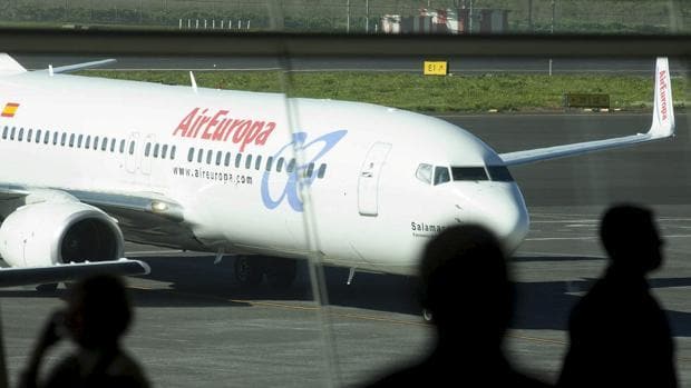 Un pasajero borracho fuerza un aterrizaje de un vuelo entre Madrid y Santo Domingo