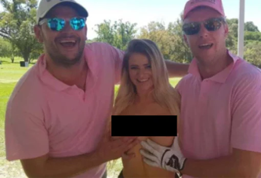 Habla el promotor del torneo de golf con «caddies» desnudas: «No es un evento solo para hombres»