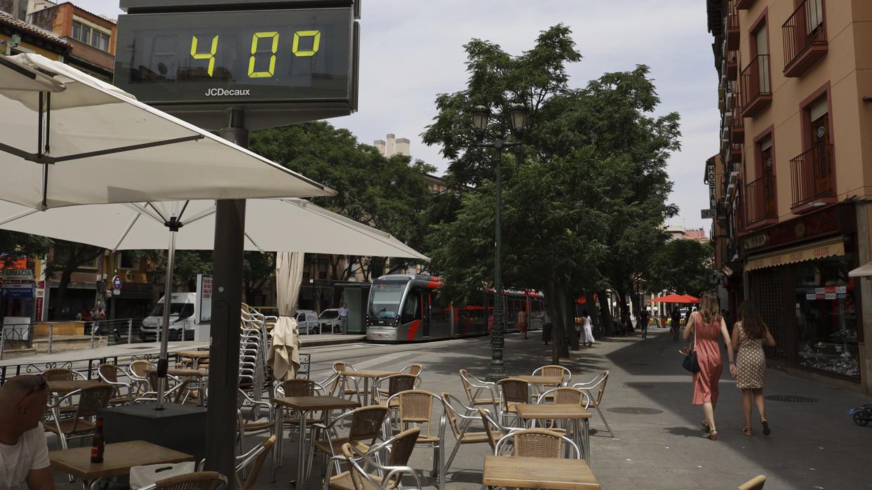 La ola de calor ha llegado con fuerza a Zaragoza