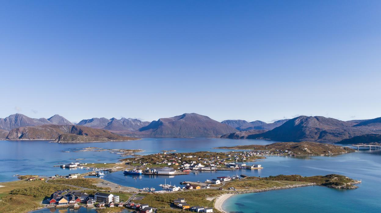 Isla noruega de Sommaroy, en Noruega