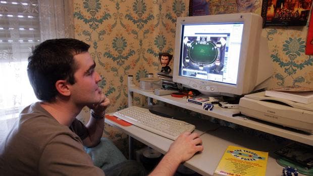 El 71% de los universitarios que juegan a póker online son hombres
