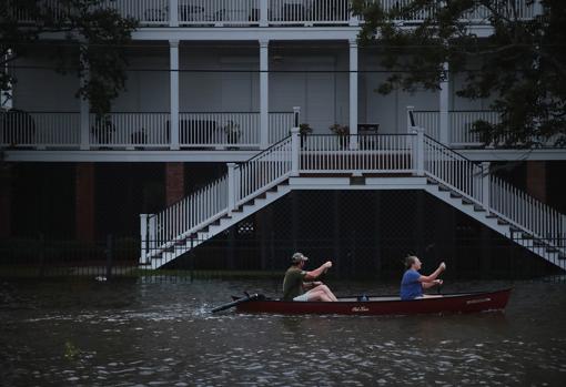 Barry provoca las primeras grandes inundaciones en Luisiana