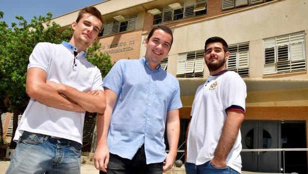 Tres estudiantes crean unas gafas para «dar visión» a las personas ciegas