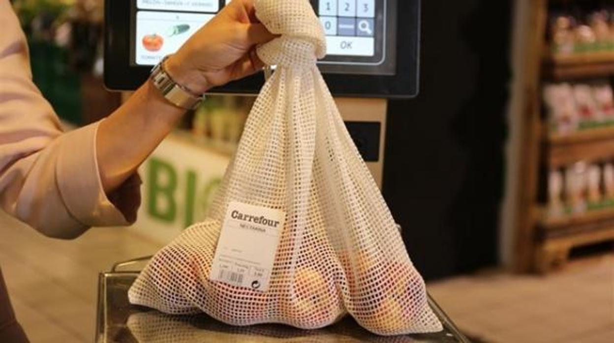 Malla de algodón disponible en las fruterías de las tiendas BIO