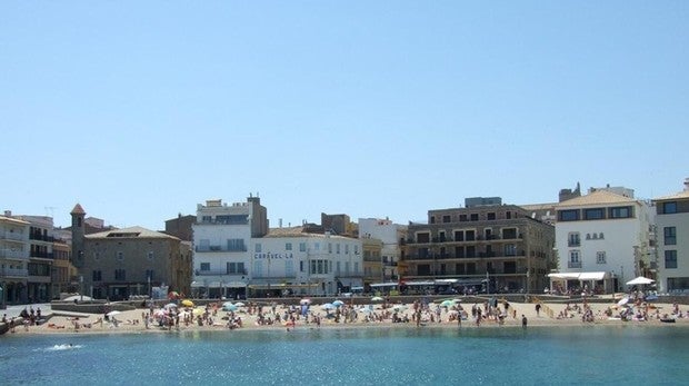 Un niño de 4 años y su padre, de 29, mueren ahogados en una playa de Gerona