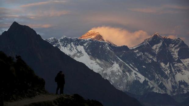 Nepal prohíbe los plásticos de un solo uso en la región del Everest