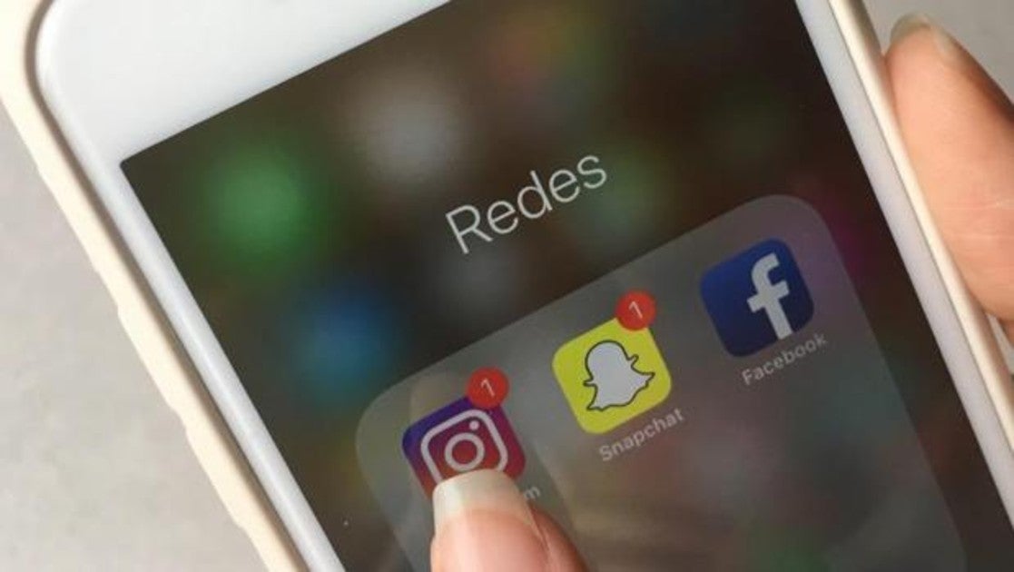 Los jóvenes que usan las redes sociales más de tres horas al día tienen mayor riesgo de sufrir depresión