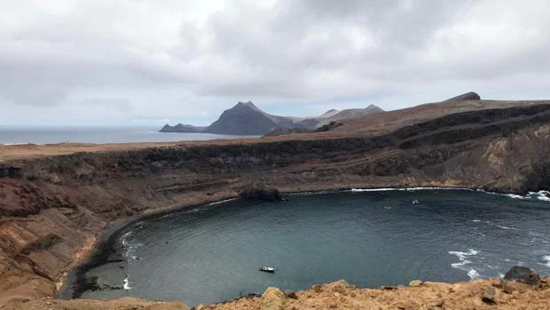 Chile autoriza perforar una isla protegida para buscar un tesoro legendario