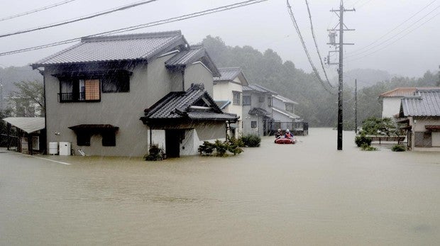 Japón pide la evacuación de millones de personas ante la potencia del tifón Hagibis