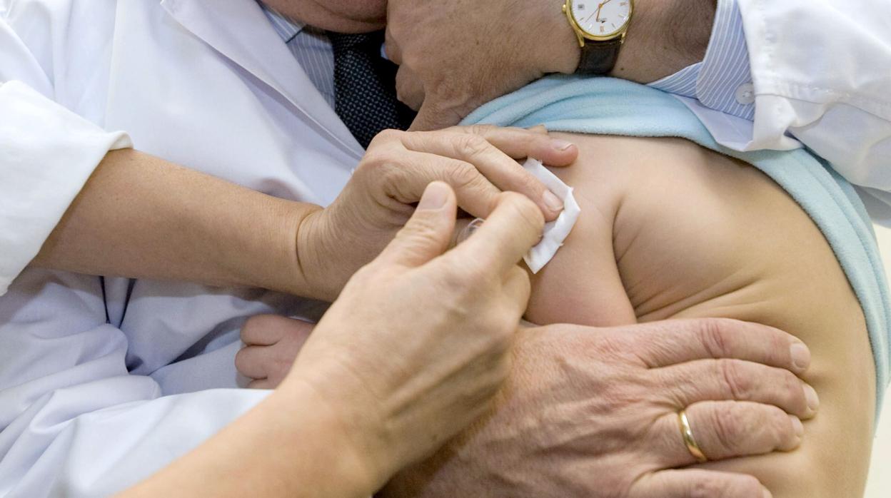 Una bebé muere y 4 niños son hospitalizados en Cuba tras recibir una vacuna