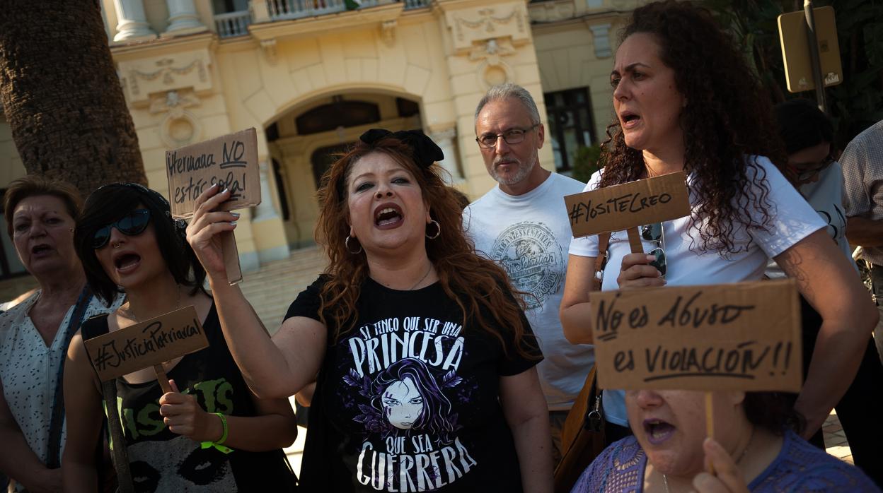 Manifsetación de protesta contra la manada de Manresa