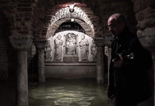 La cripta de la basílica de San Marcos, inundada