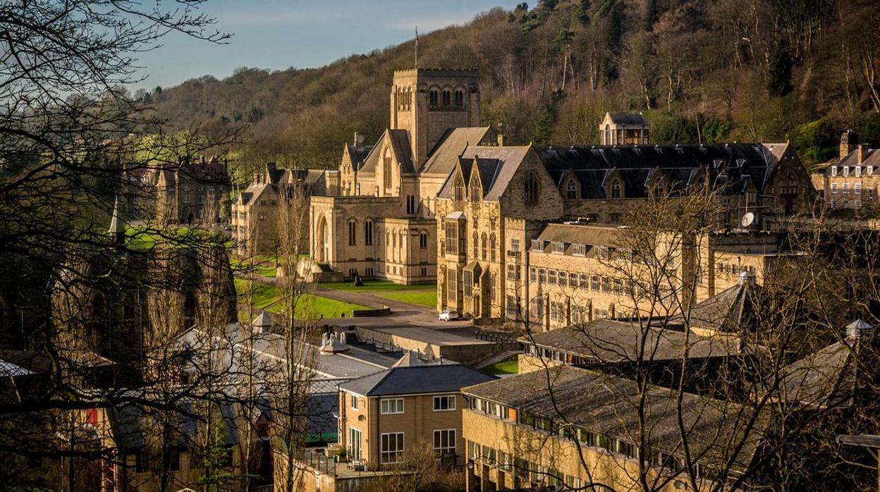 El Ampleforth College fue fundado en 1802 por los monjes benedictinos de la abadía de Ampleforth