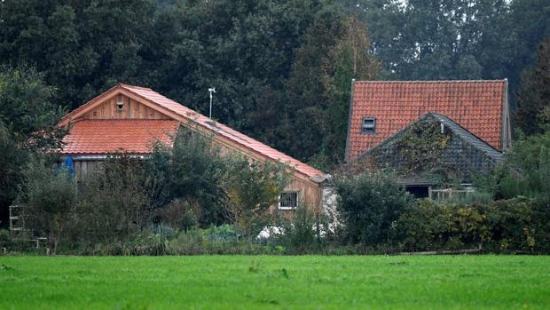 Investigan por abusos sexuales al padre que mantuvo a seis hijos escondidos en una granja en Holanda