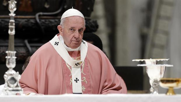 El Papa decreta la abolición del secreto pontificio en las causas de abuso sexual de menores