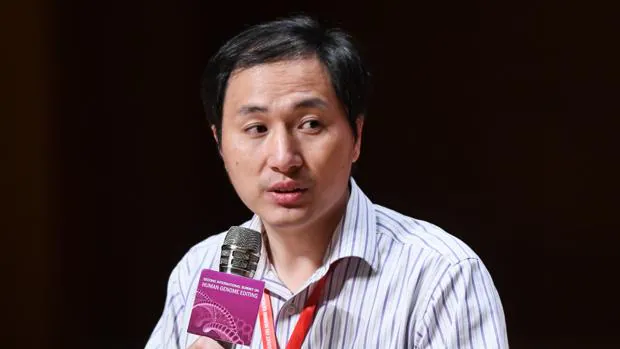 Condenado a tres años de cárcel el científico chino que modificó bebés genéticamente
