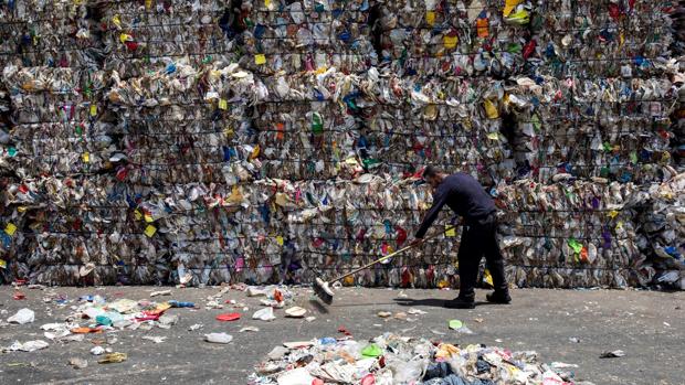 La revolución doméstica que multiplicó los cubos de la basura