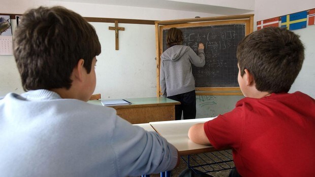Los padres, sobre la merma de la Religión en las aulas: «Es un atropello a la libertad de las familias»