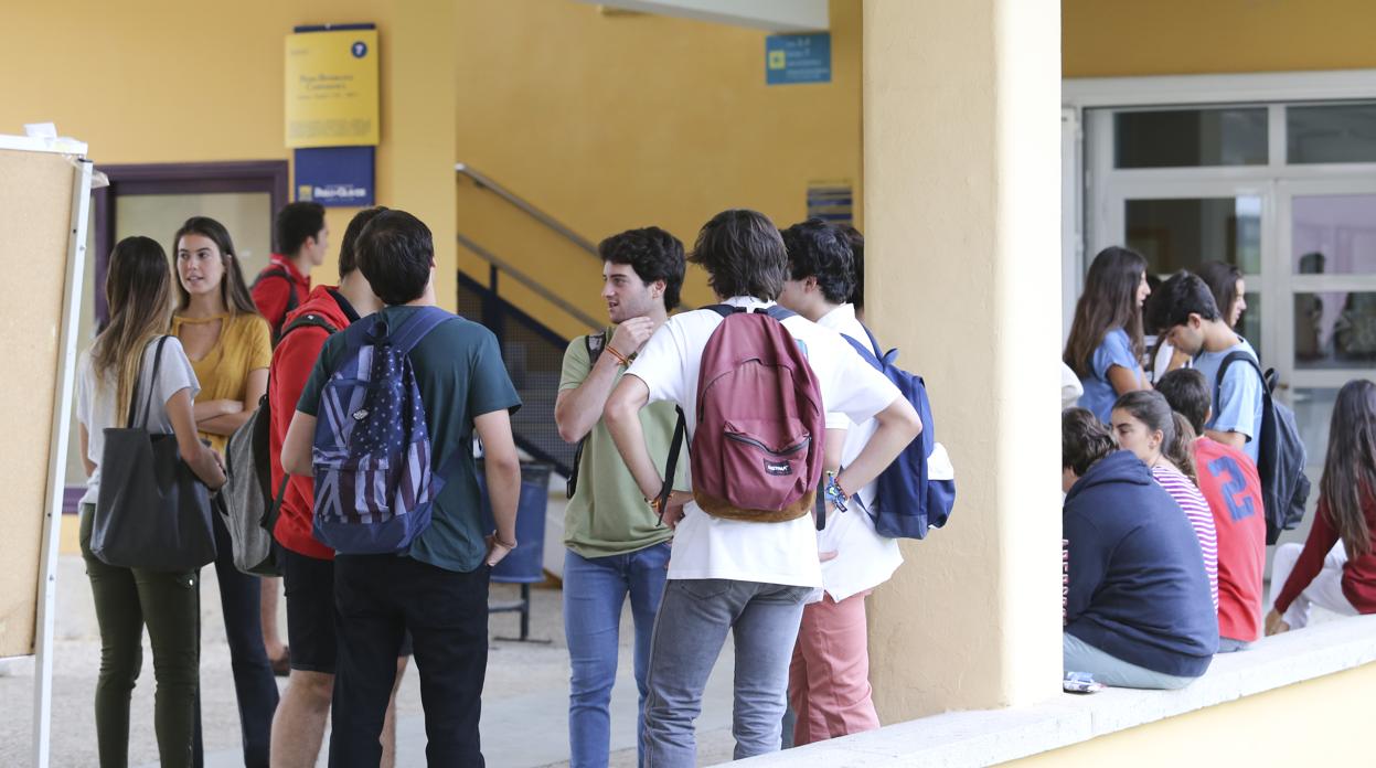 Abandonar una carrera universitaria le cuesta a España y a los alumnos 400 millones de euros